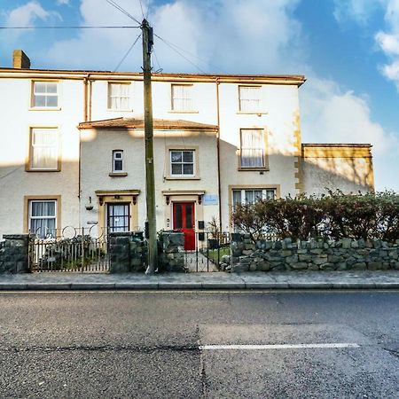 Llys Madoc, Basement Apartment Penmaen-mawr Exterior foto